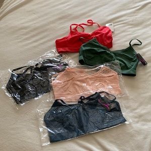 NWT set of 5 Sofia FreeSize wireless bras